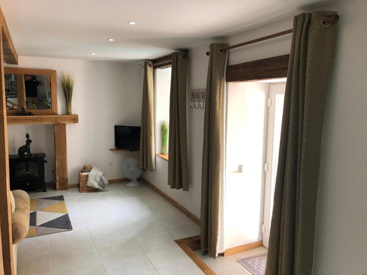 The Walnut Tree Chambre D'Hotes Le Dorat Екстериор снимка