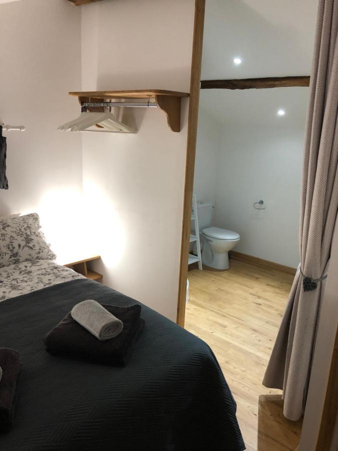 The Walnut Tree Chambre D'Hotes Le Dorat Екстериор снимка